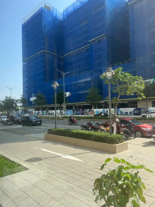 Nhà đẹp 3 tầng quận Bình Thạnh, mặt tiền rộng 7.9m, 188m2 giá chỉ 92tr/m2